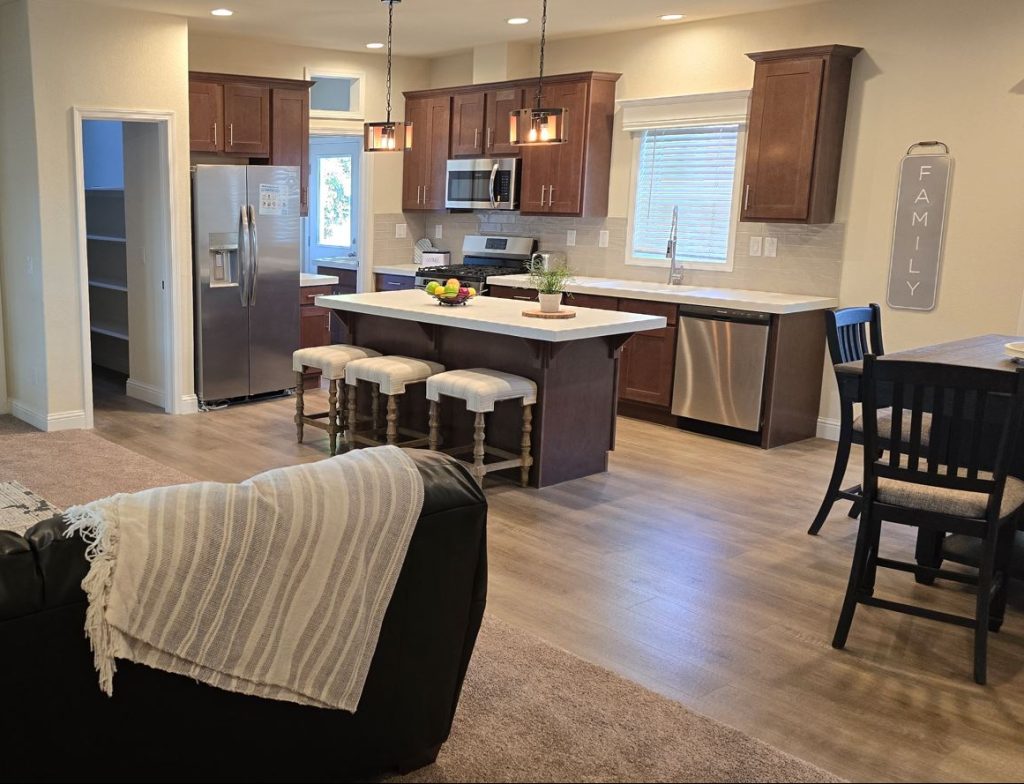 FairPoint, 27543F | Manufactured Homes Northern California | Executive Homes